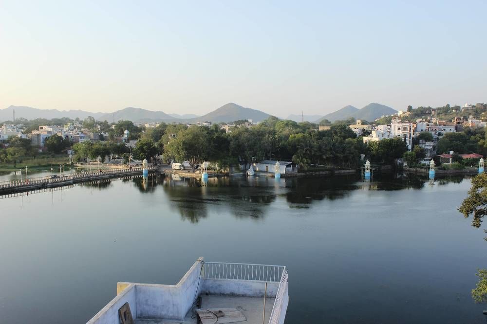 Backpacker Panda Lake Pichola Udaipur Luaran gambar